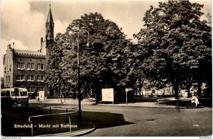 Bitterfeld, Markt mit Rathaus