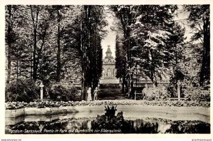 CPA Potsdam Sanssouci, Potsdam-Sanssouci, Parkansicht, Bildergalerie, Wasserbecken, Bäume, Persone