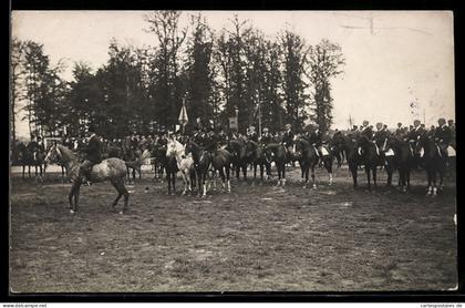 Foto-AK Bünde, Kaisermanöver 1926, Platz mit Reitern