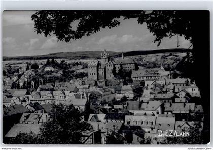 51096307 - Diez
