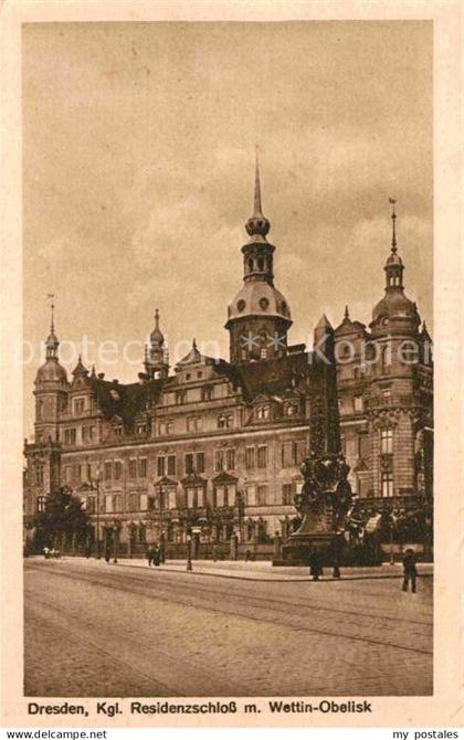 DRESDEN Elbe Koenigliches Residenzschloss mitt Wettin Obelisk
