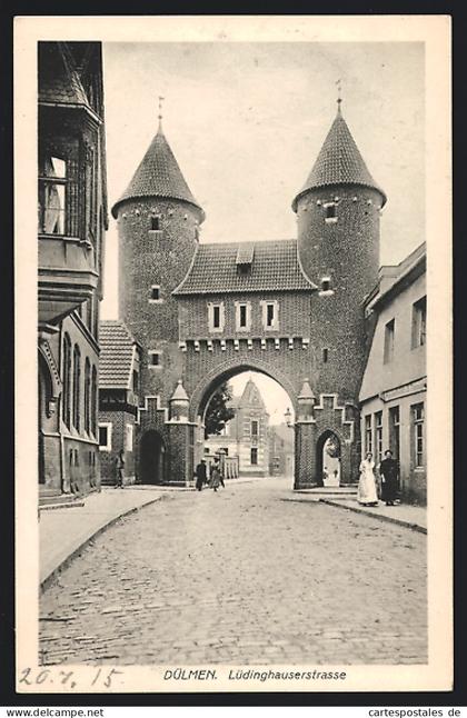 AK Dülmen, Lüdinghauser Strasse mit Stadttor