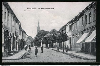 AK Fehrbellin, Kurfürstenstrasse mit Geschäften
