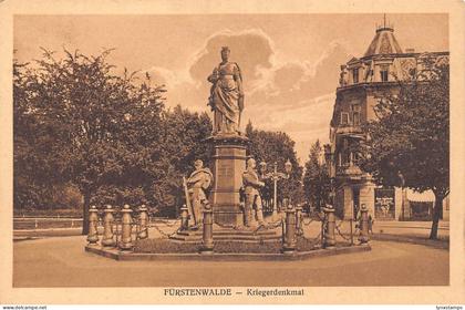 L088 Germany Fuerstenwalde Kriegerrdenkmal statue vintage postcard
