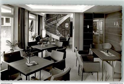 10682446 - Gruenberg , Hess