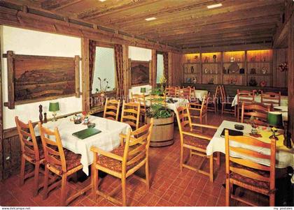 Ihringen Kaiserstuhl BW Braeutigams-Weinstuben Gaststube Restaurant Holzmoebel T