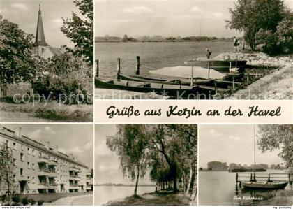 Ketzin Ortsmotiv mit Kirche Uferpartie an der Havel Bootsanleger am Faehrhaus