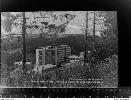 30068090 - Manderscheid , Eifel