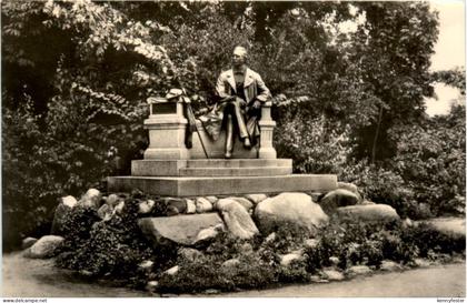 Neuruppin, Theodor-Fontane-Denkmal
