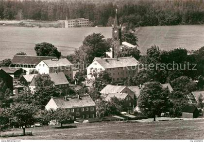 Rosenthal-Bielatal Partie mit Kirche