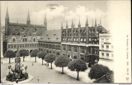 CPA Lübeck, Markt, Brunnen, Rathaus, Geschäft J. H. Pein Betten