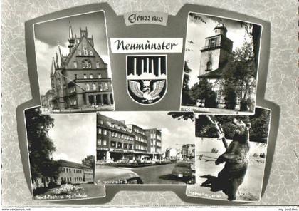 Neumuenster Schleswig-Holstein Neumuenster Rathaus Kirche Garten Schule