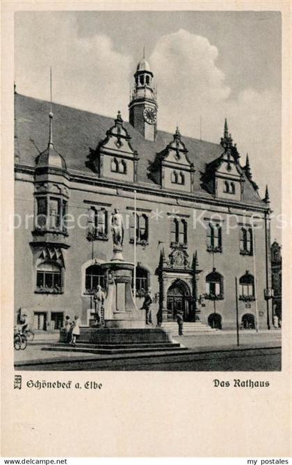 Schoenebeck Elbe Rathaus Brunnen