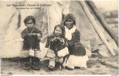 Hamburg Stellingen - Samojeden Frau mit Kindern