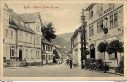 CPA Ruhla in Thüringen, Unter Linden-Strasse, Hotel & Restaurant zur Traube, Architektur, Persone