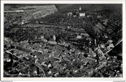 CPA Wasungen im Thüringer Wald, Fliegeraufnahme Ort mit Schloss