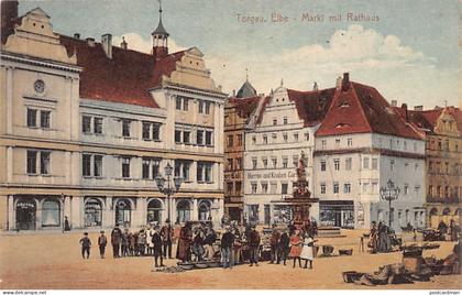 Deutschland - TORGAU - Markt mit Rathaus