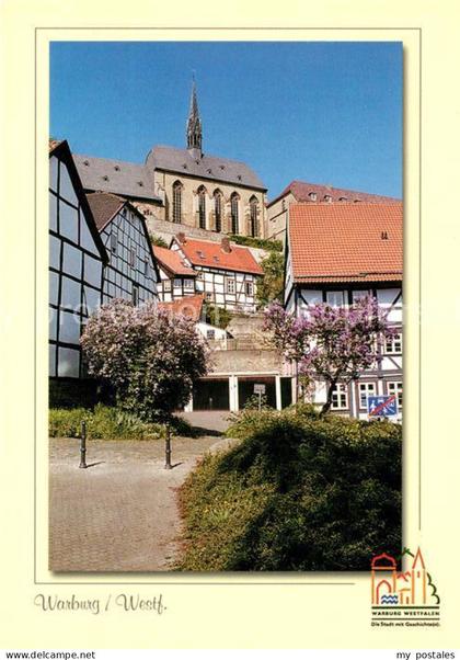 Warburg Westfalen Altstadt Fachwerkhaeuser Baumbluete Kirche