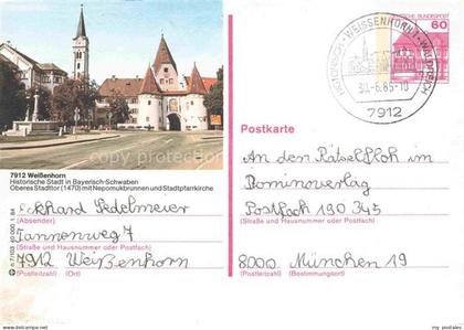 Weissenhorn Neu-Ulm Bayern Oberes Stadttor mit Nepomukbrunnen und Stadtpfarrkirc