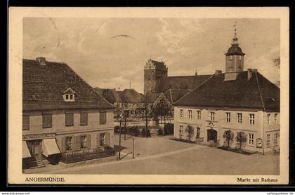 AK Angermünde, Markt mit Rathaus aus der Vogelschau