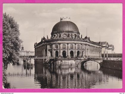 292745 / Germany DDR Berlin Staatliche Museen PC Kleinmachnow USED 1964 - 5+10 Pf Walter Ulbricht , Sofia BG