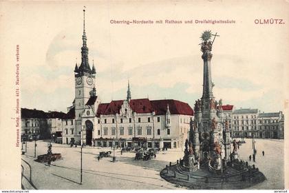 Olmütz (Olomouc) Oberring-Nordseite mit Rathaus und Dreifaltigkeitssäule AK