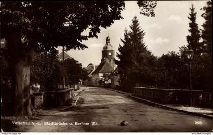CPA Vetschau im Spreewald, Stadtbrücke und Berliner Straße