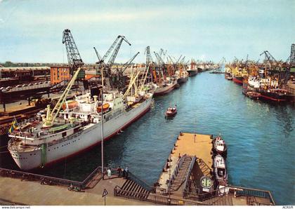 Brême BREMEN Hafen  (scan R/V) n° 19 \ POO2110