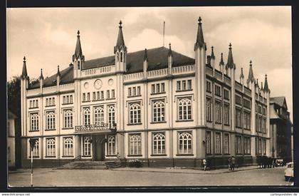 AK Bützow /Meckl., Rathaus mit Strasse