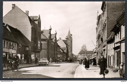 A3436 - alte Foto Ansichtskarte - Delitzsch - Eilenburger Straße Auto Kennzeichen - gel 1965