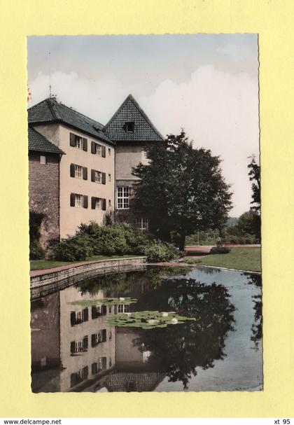 Dinslaken - Seerosenteich am Kreishaus