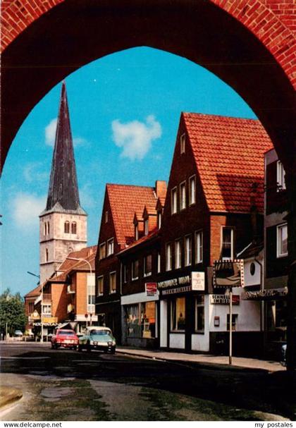 Duelmen Blick durchs Luedinghauser Tor Viktorkirche
