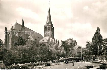 Goch Kath Kirche mit Stadtgarten
