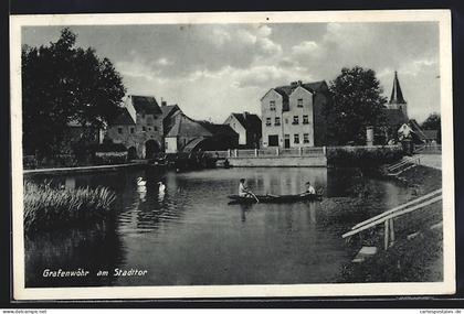 AK Grafenwöhr, Ruderbootpartie am Stadttor