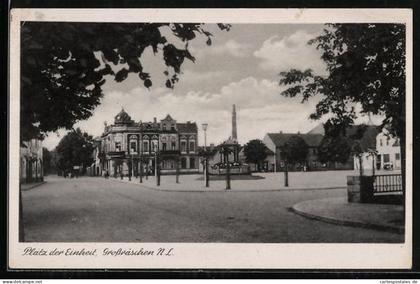 AK Grossräschen /N. L., Platz der Einheit mit Denkmal