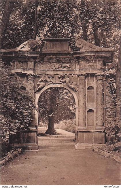 Heidelberg Elisabethentor im Schlosspark Heidelberg.