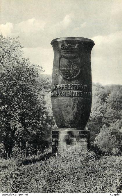 CPM Hohr Grenzhausen Topferdenkmal