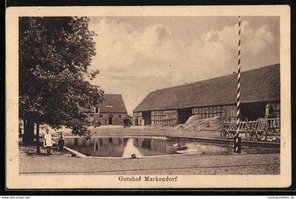 AK Markendorf / Jüterbog, Partie im Gutshof