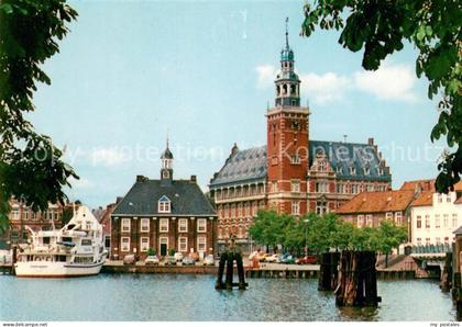 Leer Ostfriesland Hafen mit Rathaus