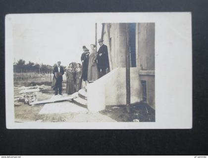 AK / Echtfoto 1914 Schlebusch / Leverkusen. Hausbau. Familie. Mehrgenerationenhaus?!
