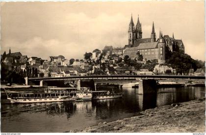 Meissen, Albrechtsburg und Dom und Elbdampfer Meissen