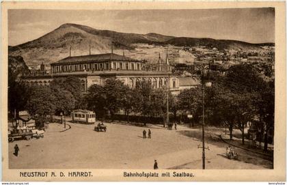 Neustadt - Bahnhofsplatz