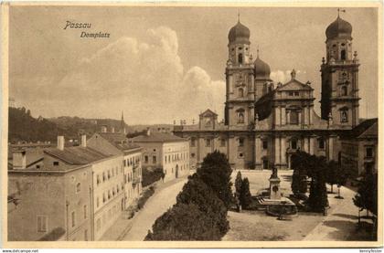 Passau/Bayern - Passau, Domplatz