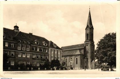 CPA AK Pfarrkirchen Kirchenplatz GERMANY (892712)