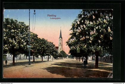 AK Plattling, Ludwigsplatz mit Kirche