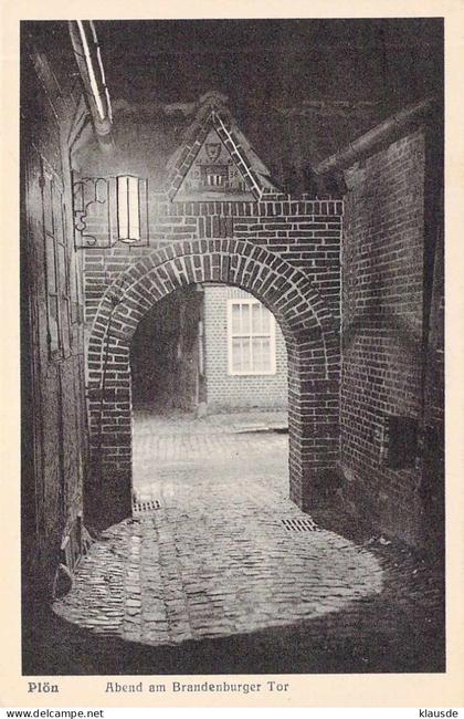 Plön - Abend am Brandenburger Tor