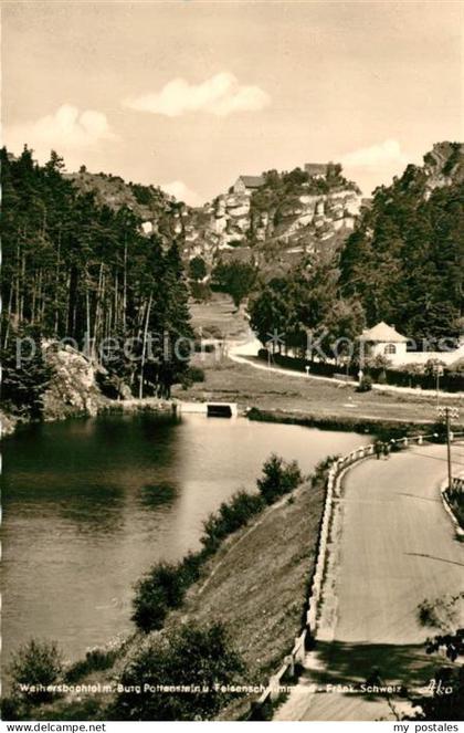 Pottenstein Oberfranken Weihersbachtal mit Burg Pottenstein Felsenschwimmbad