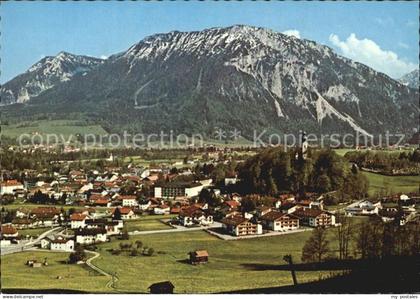 Ruhpolding Bayern Gesamtansicht mit Rauschberg Chiemgauer Alpen