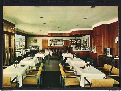 AK Sierksdorf /Ostsee, Inneres vom Gasthof Sierksdorf
