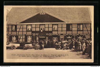 AK Voerde i. W., ADAC-Mitglied Hotel Deutsches Haus - Frontansicht mit Automobilen und grosser Menschengruppe